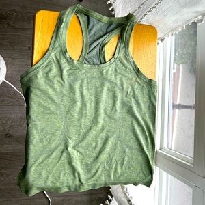 Lululemon swiftly cropped tank top